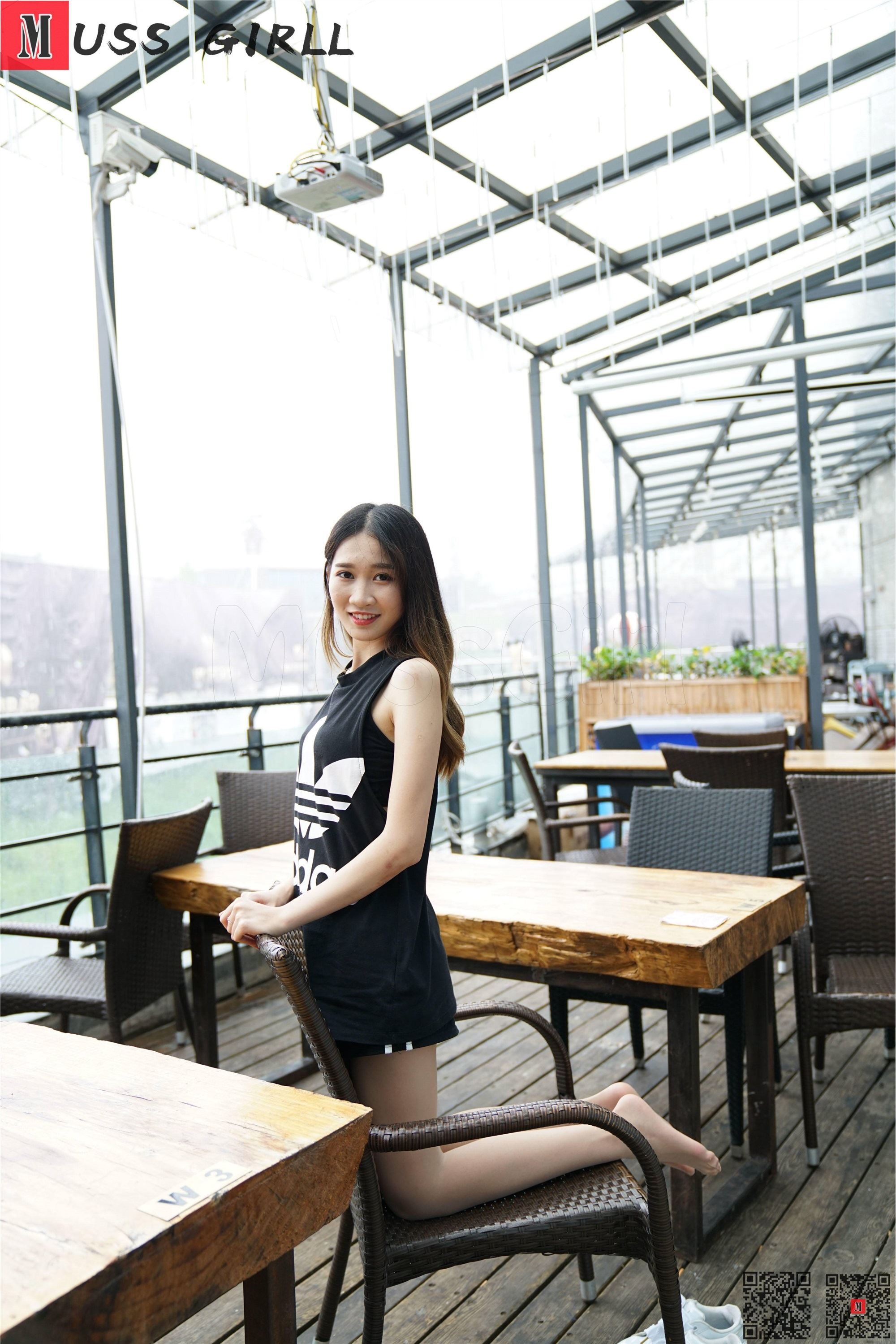 MussGirl慕丝女郎  NO.256-热裤肉丝美女